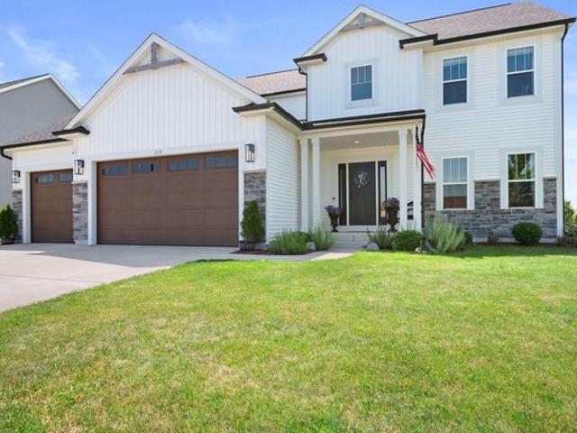 House for sale in Oconomowoc, Wisconsin