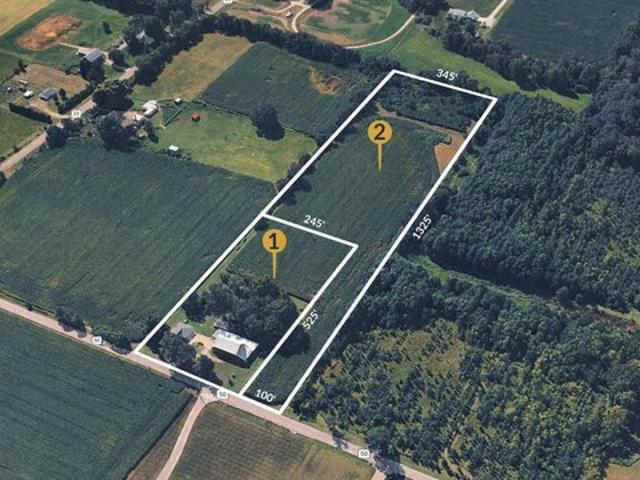House for sale in Syracuse, Indiana