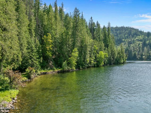 House for sale in Spirit Lake