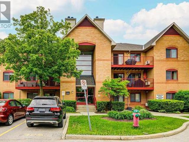 Condo for sale in Oakville, Ontario