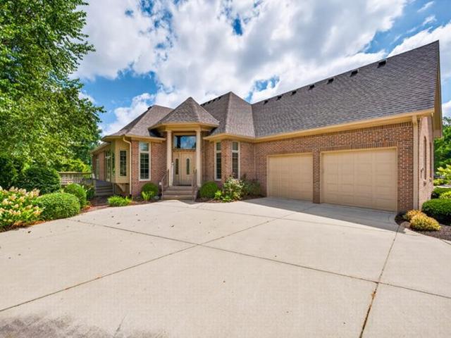 Condo for sale in Greenwood, Indiana