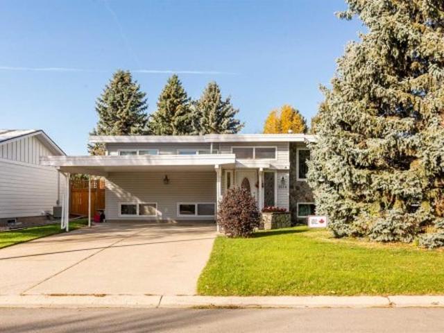 House for sale in Redwood, Lethbridge