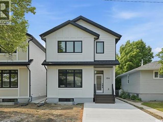 House for sale in Saskatoon, Saskatchewan
