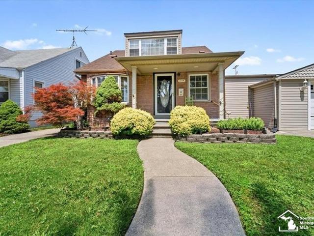 House for sale in Lincoln Park, Michigan