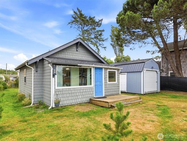House for sale in Long Beach, Washington