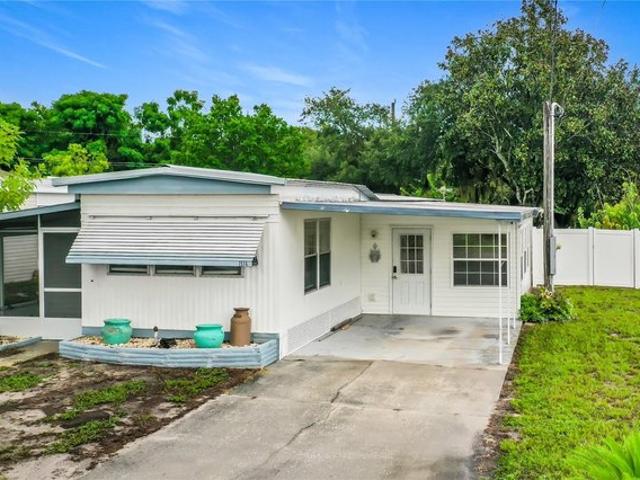 House for sale in Tavares, Florida