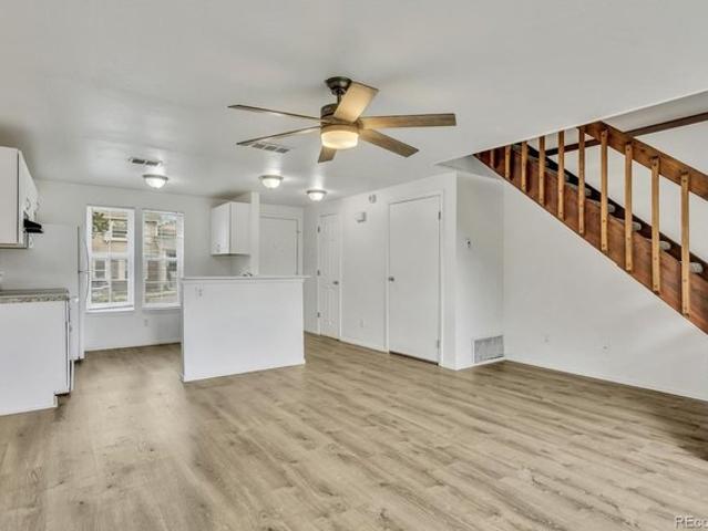 Townhouse for sale in Aurora, Adams County