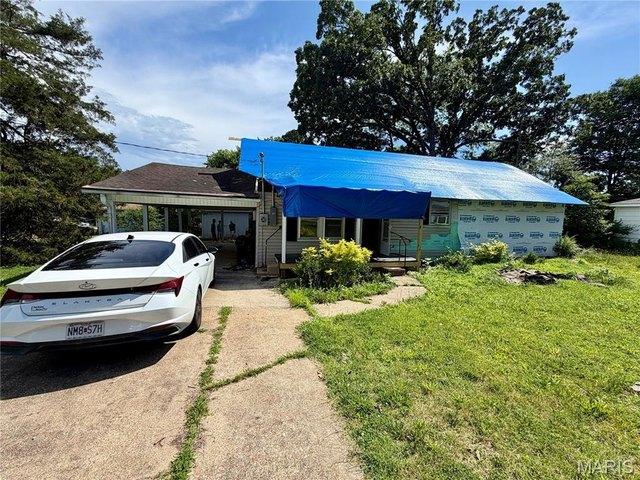 House for sale in Poplar Bluff, Missouri