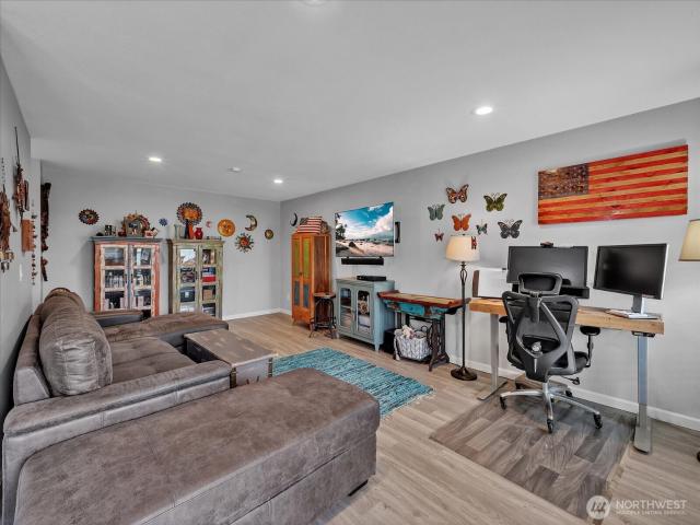Condo for sale in Tukwila, Washington