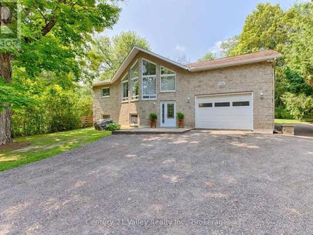 House for sale in Renfrew, Ontario