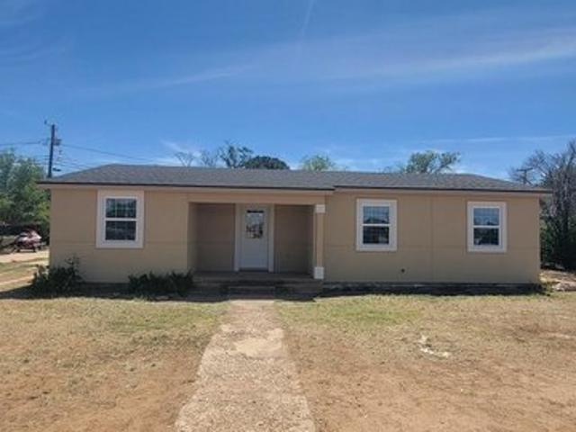 House for sale in Howard, Texas