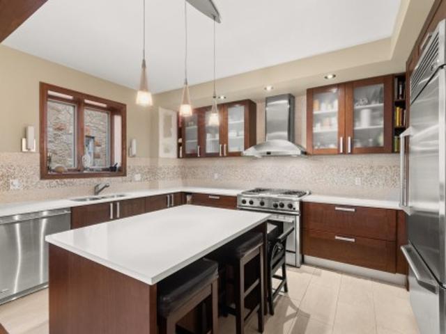 Property for rent in Outremont, Montréal