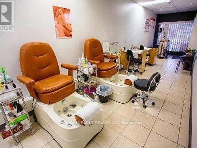 Commercial for sale in Scarborough Centre, Toronto