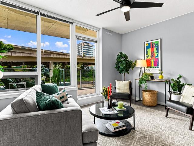 Condo for sale in Tacoma, Washington