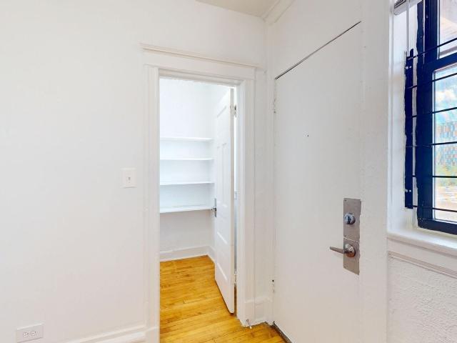 Apartment for rent in Chicago, Cook County