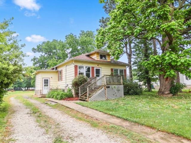 House for sale in Dekalb, Illinois