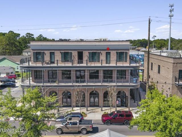 Condo for sale in Ocean Springs, Mississippi