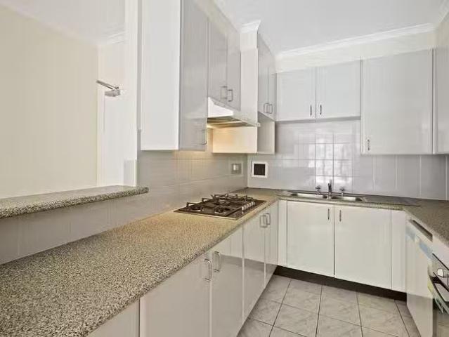 Apartment for rent in Naremburn