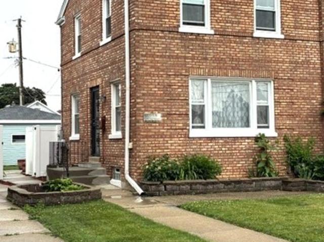 Townhouse for sale in Melrose Park, Illinois
