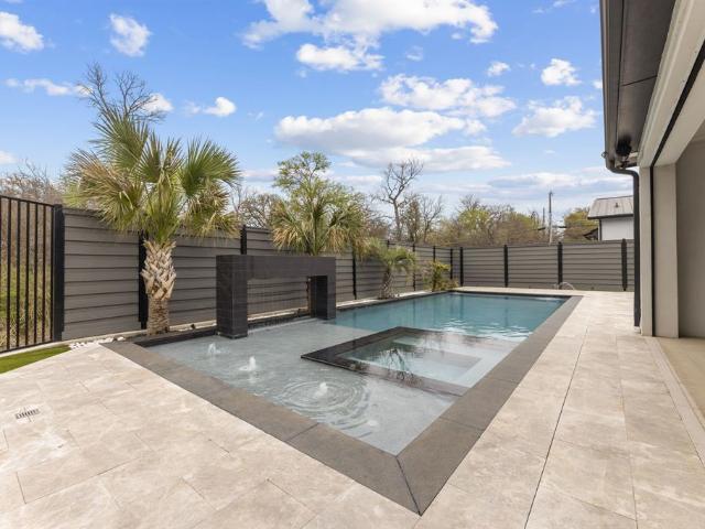 House for sale in Arlington, Texas