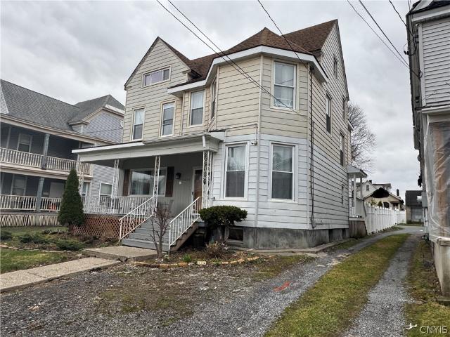 House for sale in Oneida, New York