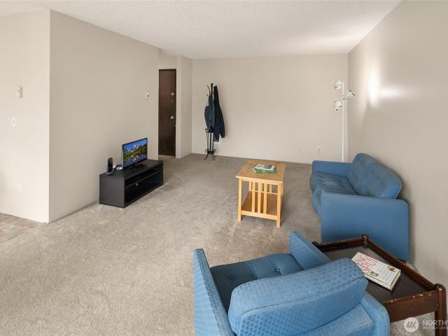 Condo for sale in Tukwila, Washington