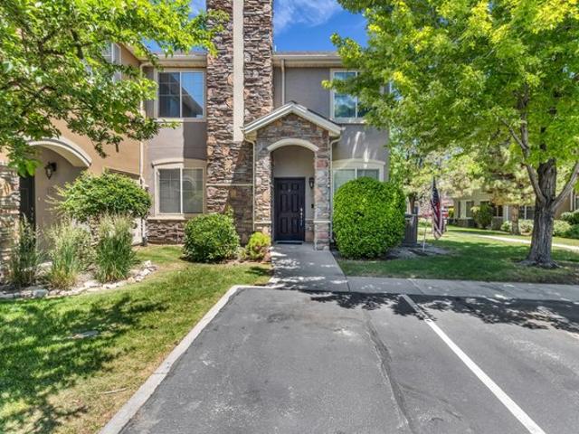 Condo for sale in Pleasant Grove, Utah