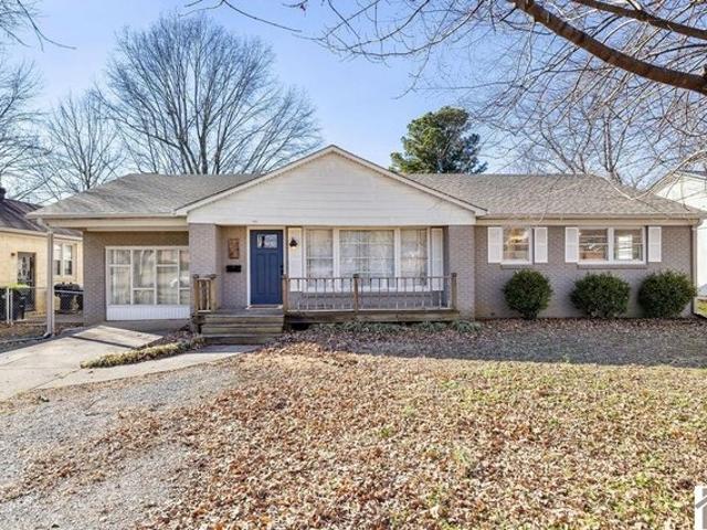 House for sale in Mayfield, Kentucky
