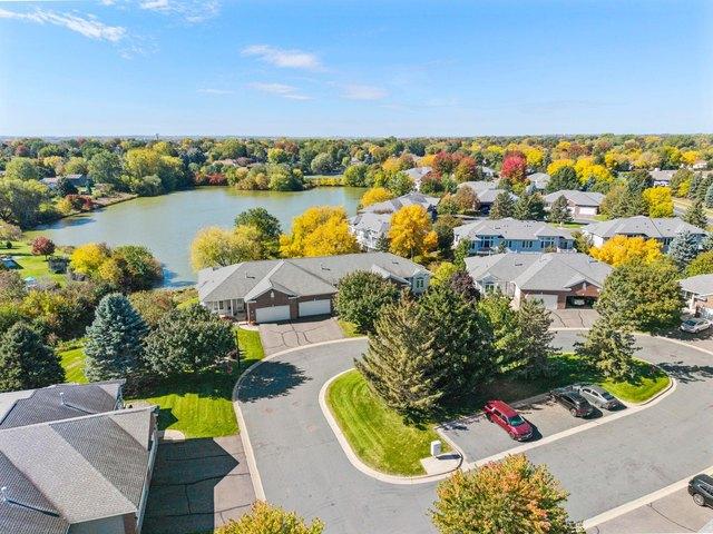 Townhouse for sale in Claret Springs West, Rosemount