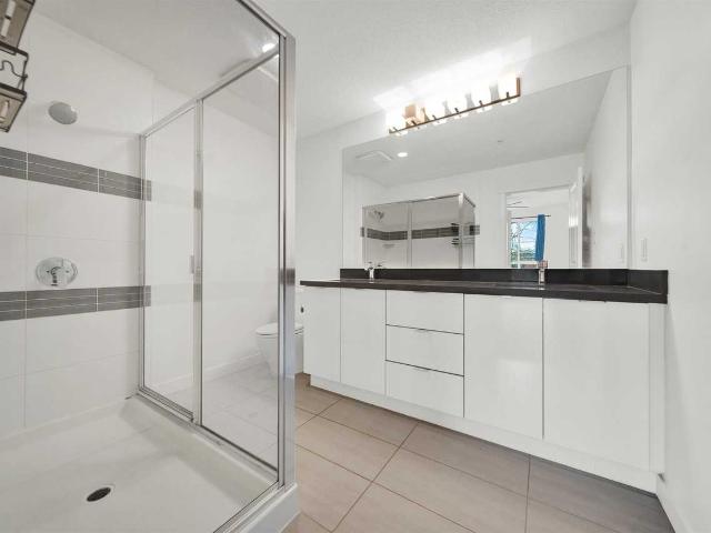Apartment for rent in Surrey, British Columbia