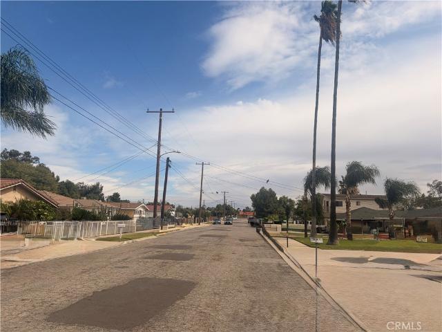 House for sale in Fontana, San Bernardino County
