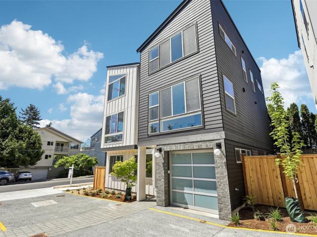 House for sale in Shoreline, Washington