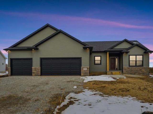 House for sale in Cedar Falls, Black Hawk County