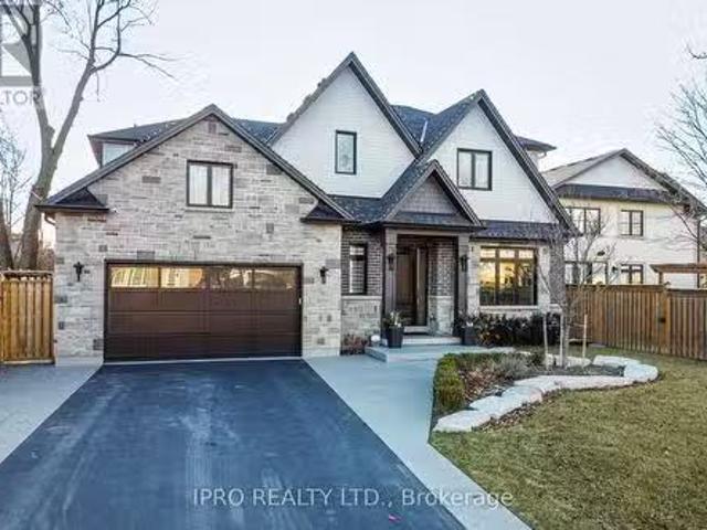 House for sale in Oakville, Ontario
