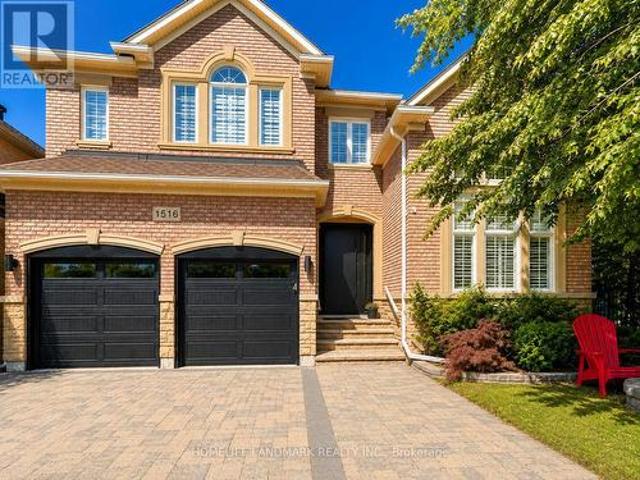 House for sale in Oakville, Ontario