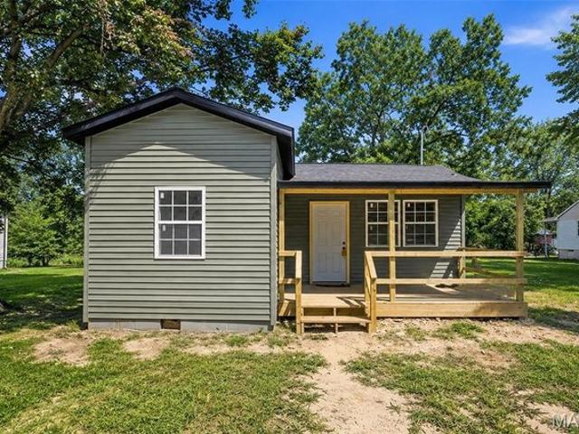 House for sale in Poplar Bluff, Missouri