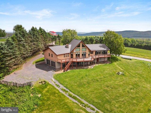 House for sale in Terra Alta, West Virginia