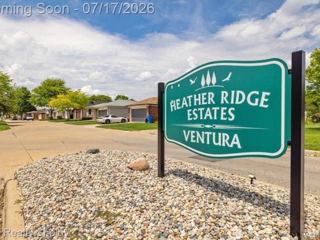Condo for sale in Warren, Michigan