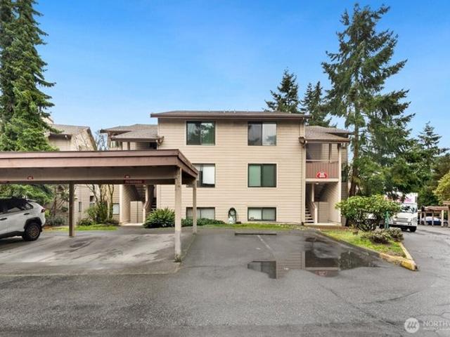 Condo for sale in Tukwila, Washington