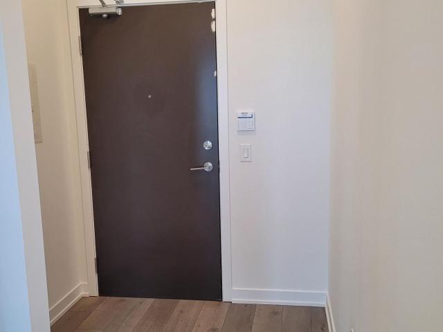 Condo for sale in Vaughan Metropolitan Centre, Vaughan