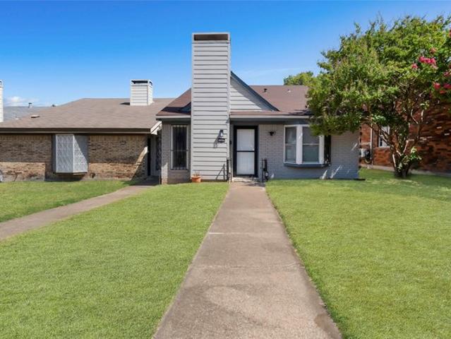 Townhouse for sale in Dallas, Texas