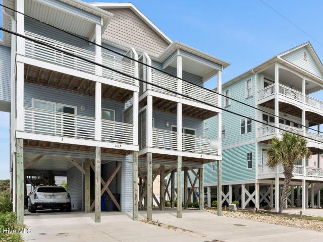 Townhouse for sale in Carolina Beach, North Carolina