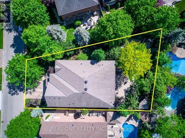 House for sale in Oakville, Ontario