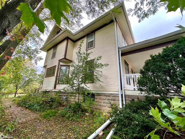House for sale in Grinnell, Iowa