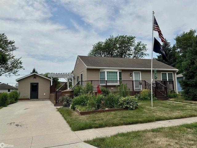 House for sale in Carroll, Iowa