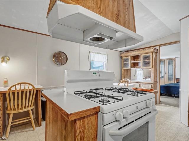 House for sale in Camelot Village, Streetsboro