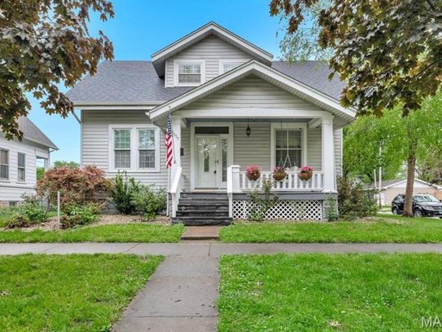House for sale in Highland, Illinois