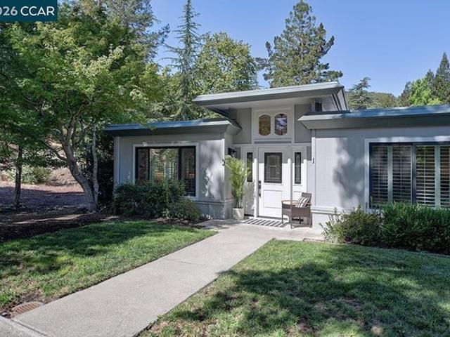 Condo for sale in Walnut Creek, California