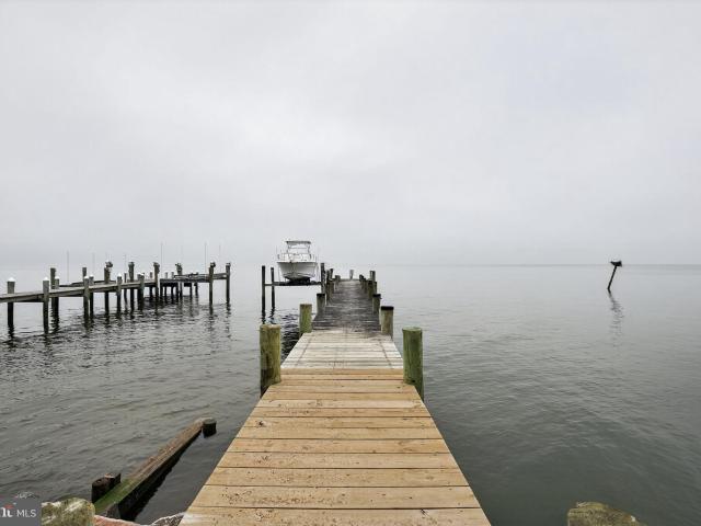 House for sale in Cobb Island, Maryland