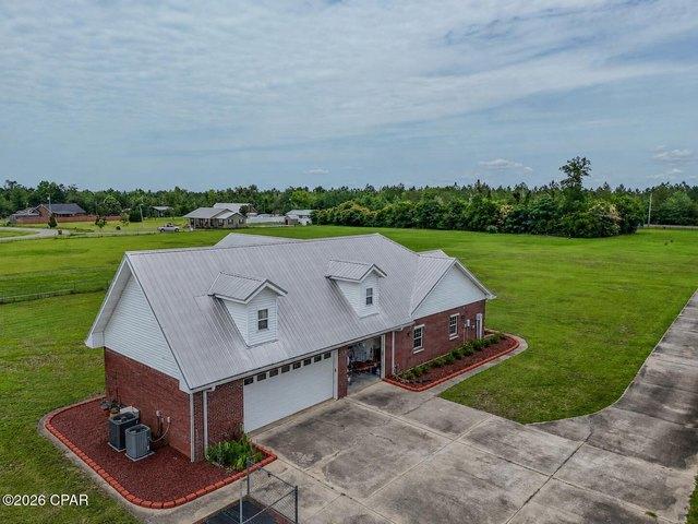House for sale in Altha, Florida